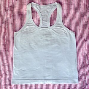 Lululemon swiftly tech tank top 
Race length